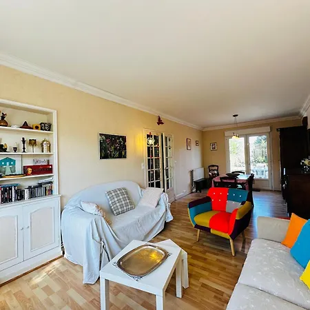 Location Familiale A Fouras, 8 Pers, Pres Plages Et Centre - Fr-1-709-87