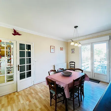Location Familiale A Fouras, 8 Pers, Pres Plages Et Centre - Fr-1-709-87 Holiday home *
